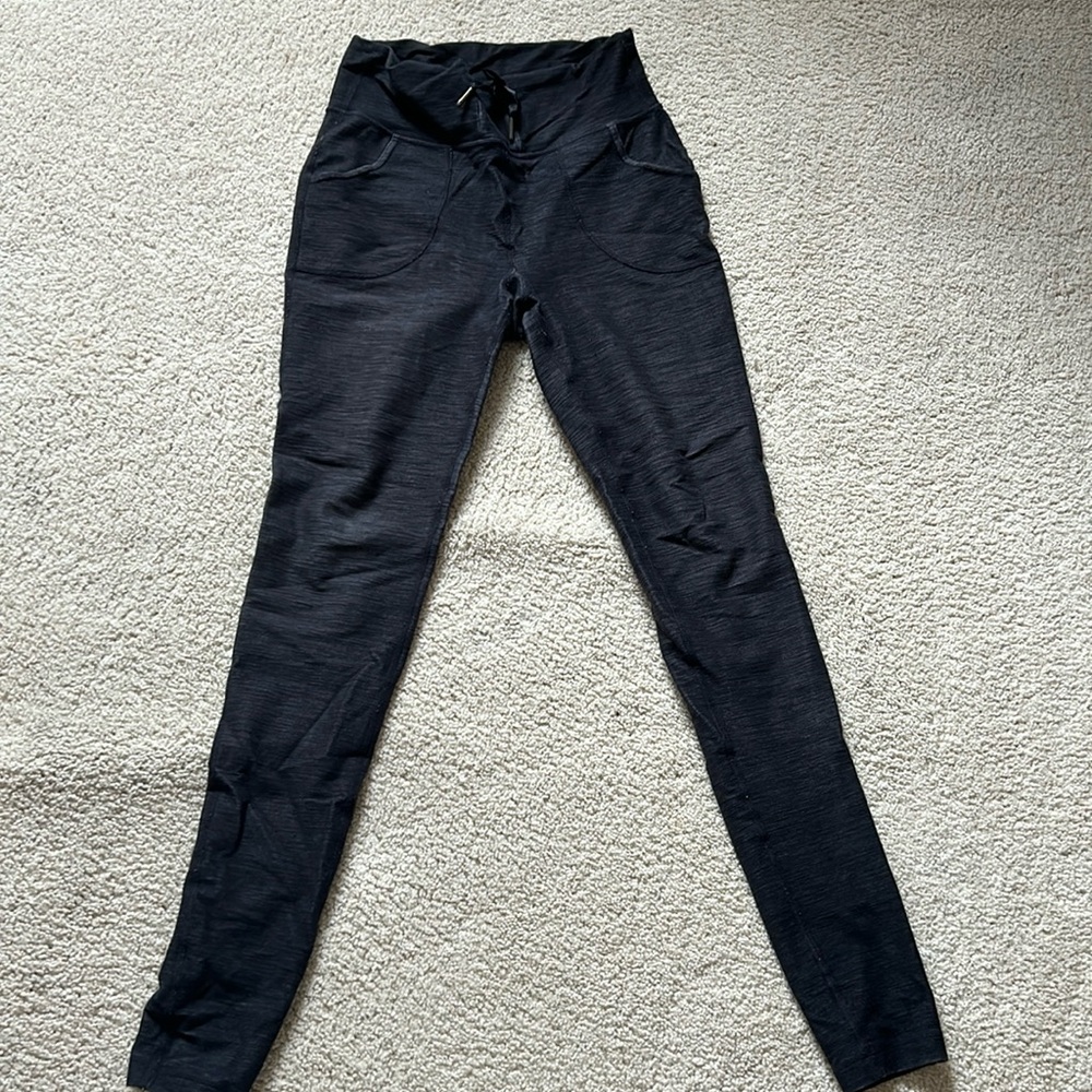 Lululemon pants with pockets drawstring
